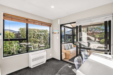 Photo of property in 7 Glenharrow Avenue, Avonhead, Christchurch, 8042