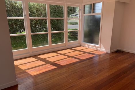 Photo of property in 65 Norwood Road, Bayswater, Auckland, 0622