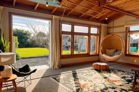 Photo of property in 21 Grove Road, Haumoana, 4102