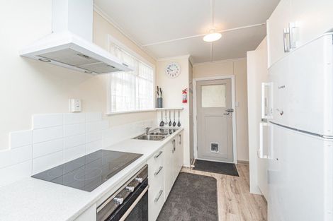 Photo of property in 32 Akatea Street, Gonville, Whanganui, 4501