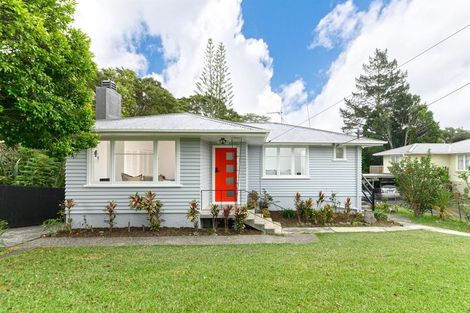Photo of property in 30 Glen Marine Parade, Glendene, Auckland, 0602