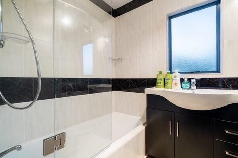 Photo of property in 97 Penguin Drive, Murrays Bay, Auckland, 0630