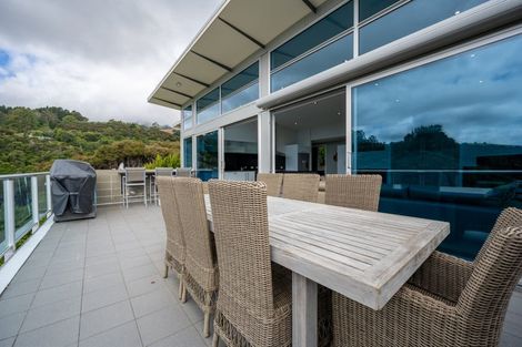 Photo of property in 4 Langlois Lane, Akaroa, 7520