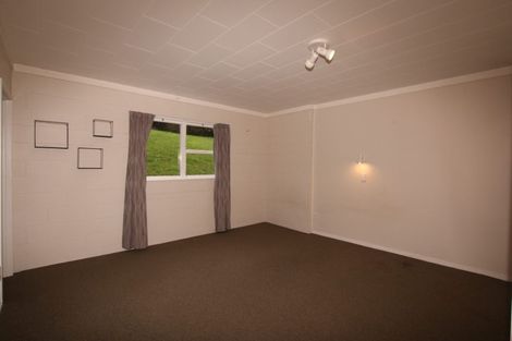 Photo of property in 1/48 Hogans Road, Glenfield, Auckland, 0629