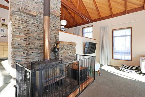 Photo of property in 33 Leven Street, South Hill, Oamaru, 9400