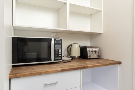 Photo of property in 17a The Drive, Tawa, Wellington, 5028