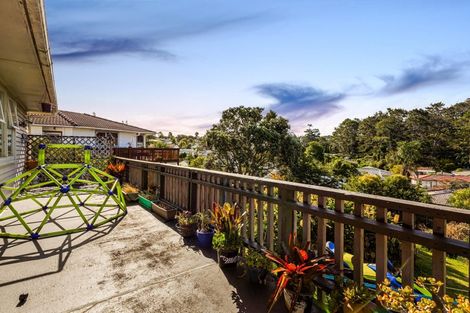 Photo of property in 28 Helena Street, Massey, Auckland, 0614