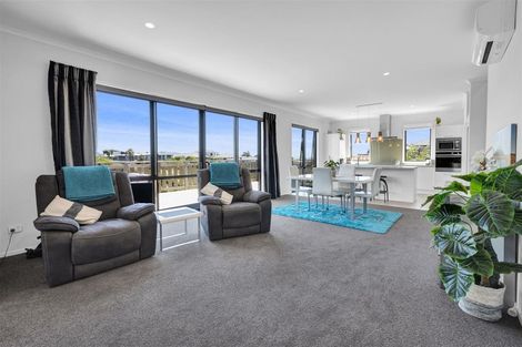 Photo of property in 5a Amy Way, Bell Block, New Plymouth, 4312