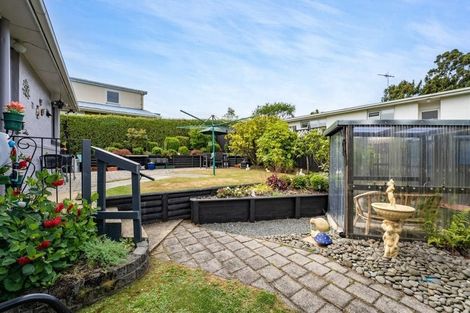 Photo of property in 16 Tomkins Street, Green Island, Dunedin, 9018