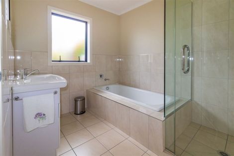 Photo of property in 38 Ranui Avenue, Kerikeri, 0230