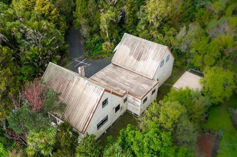Photo of property in 1099 Scenic Drive North, Swanson, Auckland, 0816