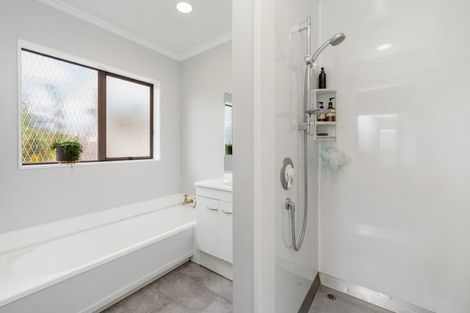 Photo of property in 8 Chelmarsh Place, Highbury, Palmerston North, 4412