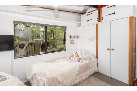 Photo of property in 8b Granfield Place, Te Kamo, Whangarei, 0112