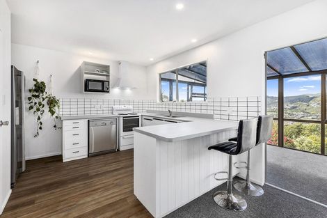 Photo of property in 23 Westhaven Drive, Tawa, Wellington, 5028