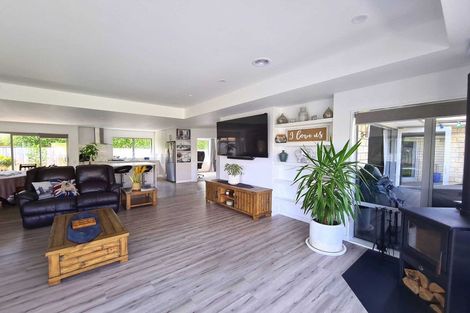 Photo of property in 48 Tutaipatu Avenue, Pegasus, 7612