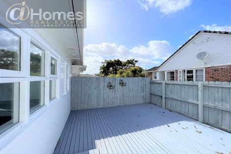 Photo of property in 100 Carrington Road, Mount Albert, Auckland, 1025