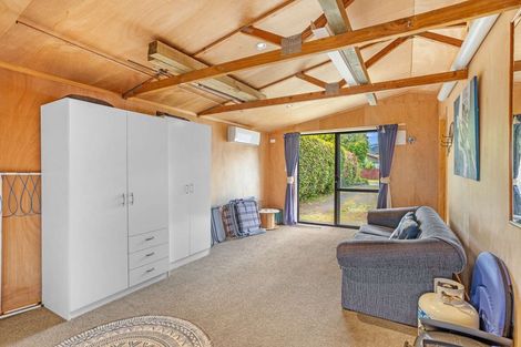 Photo of property in 106 Mckellar Place, Whangamata, 3620