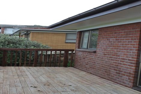 Photo of property in 2/33 Tyrian Close, Half Moon Bay, Auckland, 2012