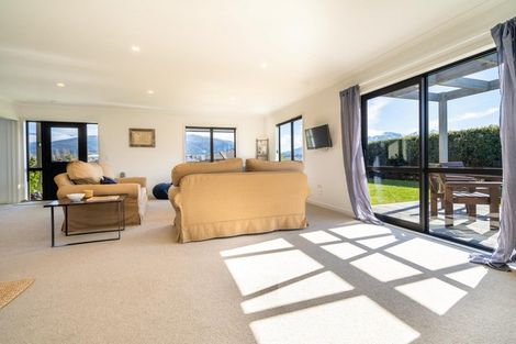 Photo of property in 17 Cunaris Way, Te Anau, 9600