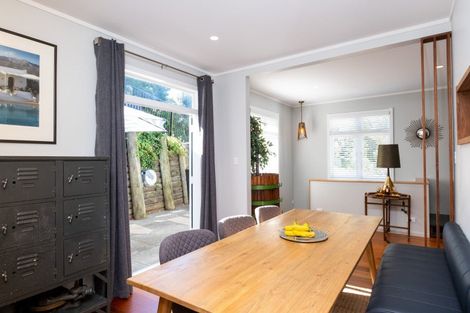 Photo of property in 2 Convent Road, Bluff Hill, Napier, 4110