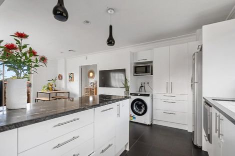 Photo of property in 1/36 Moore Street, Hillcrest, Auckland, 0627