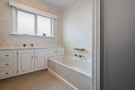 Photo of property in 19 Gainsborough Street, Hoon Hay, Christchurch, 8025