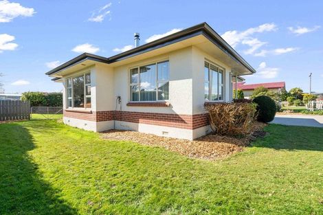 Photo of property in 23 Crombie Street, Gore, 9710