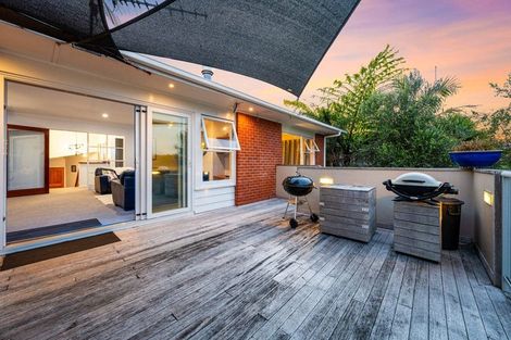 Photo of property in 6 Red Bluff Rise, Campbells Bay, Auckland, 0630