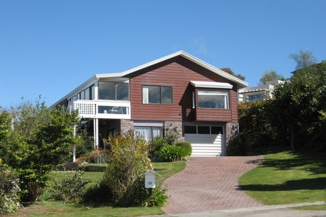 Photo of property in 27 Shera Street, Acacia Bay, Taupo, 3330