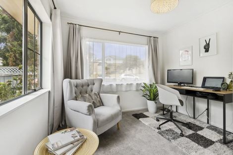 Photo of property in 23 Delmont Close, East Tamaki Heights, Auckland, 2016