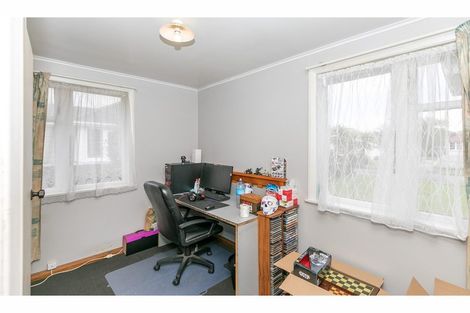 Photo of property in 4 Mcpherson Place, Fairfield, Hamilton, 3214