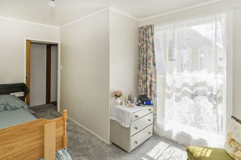 Photo of property in 11 Marybeth Place, Rosehill, Papakura, 2113