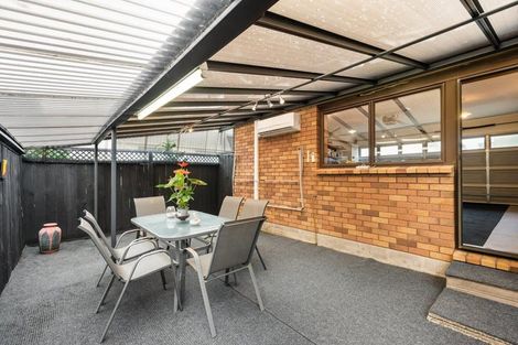 Photo of property in 8a Weiti Road, Orewa, 0931