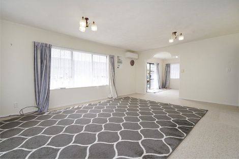 Photo of property in 110 Oxford Street, Tawa, Wellington, 5028