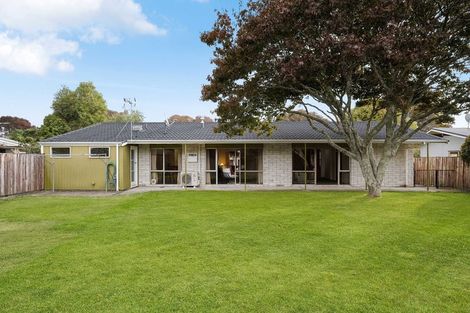 Photo of property in 60 Pulham Crescent, Queenwood, Hamilton, 3210