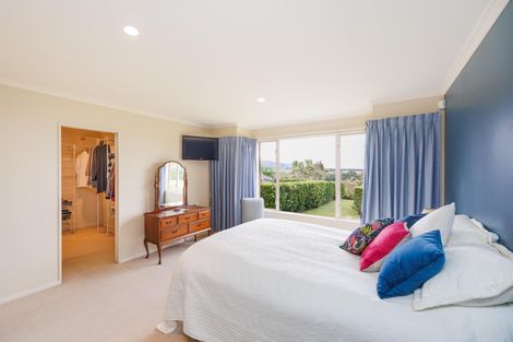 Photo of property in 144 Pacific Drive, Fitzherbert, Palmerston North, 4410