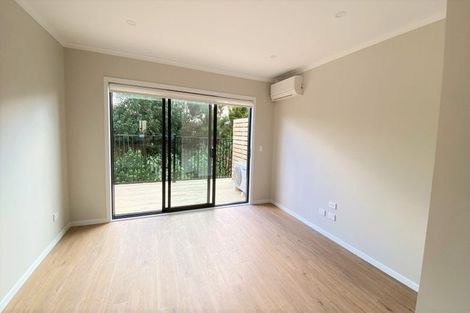 Photo of property in 2/125b Metcalfe Road, Ranui, Auckland, 0612