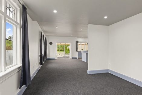 Photo of property in 3 Queen Street, Coalgate, 7673