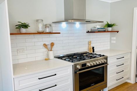 Photo of property in 163 Amesbury Drive, Churton Park, Wellington, 6037