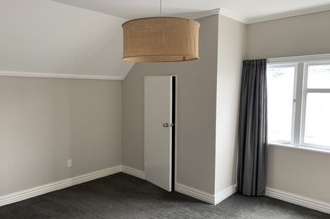 Photo of property in 122 Rongotai Road, Kilbirnie, Wellington, 6022