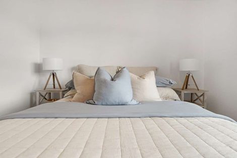 Photo of property in 10 Jarmey Place, Mangakakahi, Rotorua, 3015