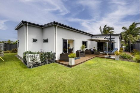 Photo of property in 11 Tasman Drive, Poraiti, Napier, 4112