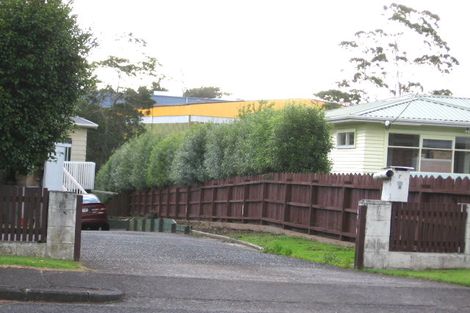 Photo of property in 40 Sherwood Avenue, Te Atatu South, Auckland, 0610