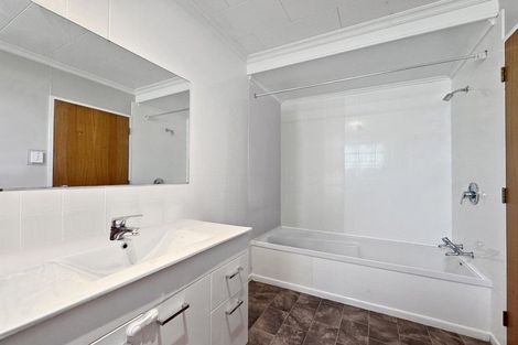 Photo of property in 14b Donald Street, Featherston, 5710