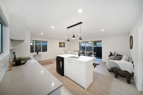 Photo of property in 38a Heathdale Crescent, Papakura, 2110