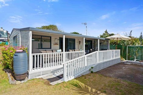 Photo of property in 20 Tasman Road, Otaki Beach, Otaki, 5512