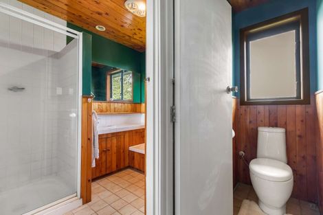 Photo of property in 116 Wood Bay Road, Titirangi, Auckland, 0604