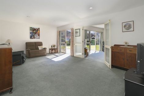 Photo of property in 20 Clifford Place, Amberley, 7410