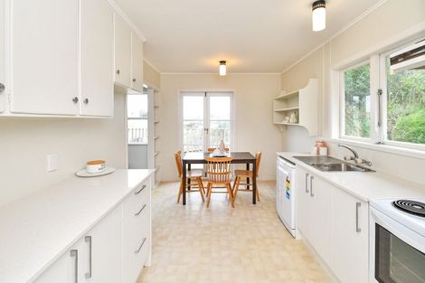 Photo of property in 2c Trosk Place, Waiuku, 2123