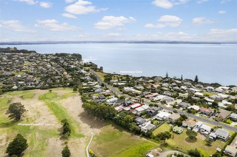 Photo of property in 1315 Whangaparaoa Road, Army Bay, Whangaparaoa, 0930